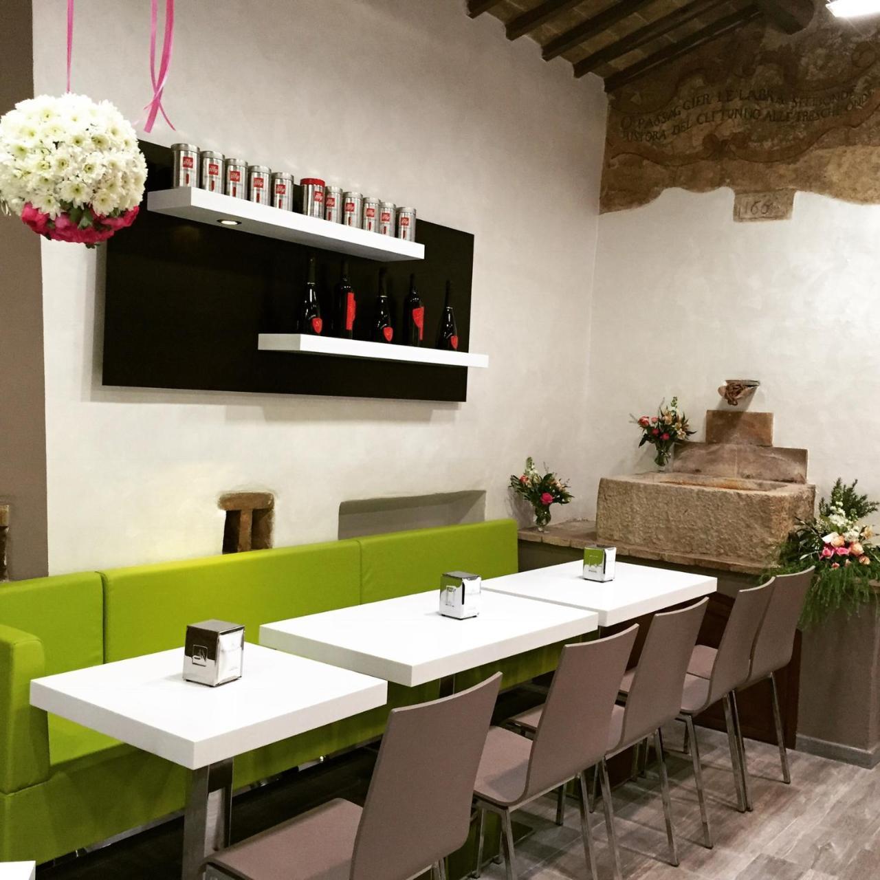 Il Castello Di Campello Aparthotel Campello sul Clitunno Eksteriør bilde