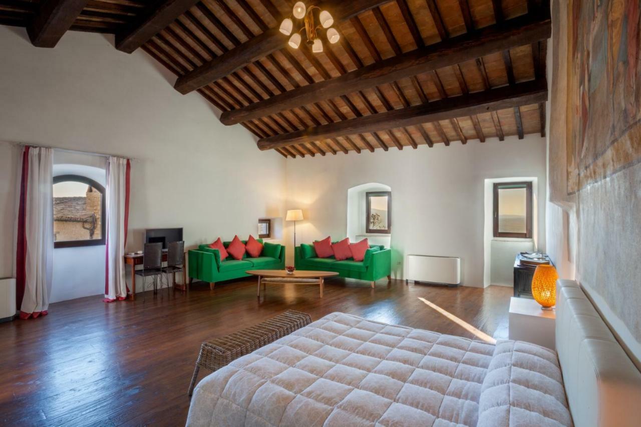 Il Castello Di Campello Aparthotel Campello sul Clitunno Eksteriør bilde