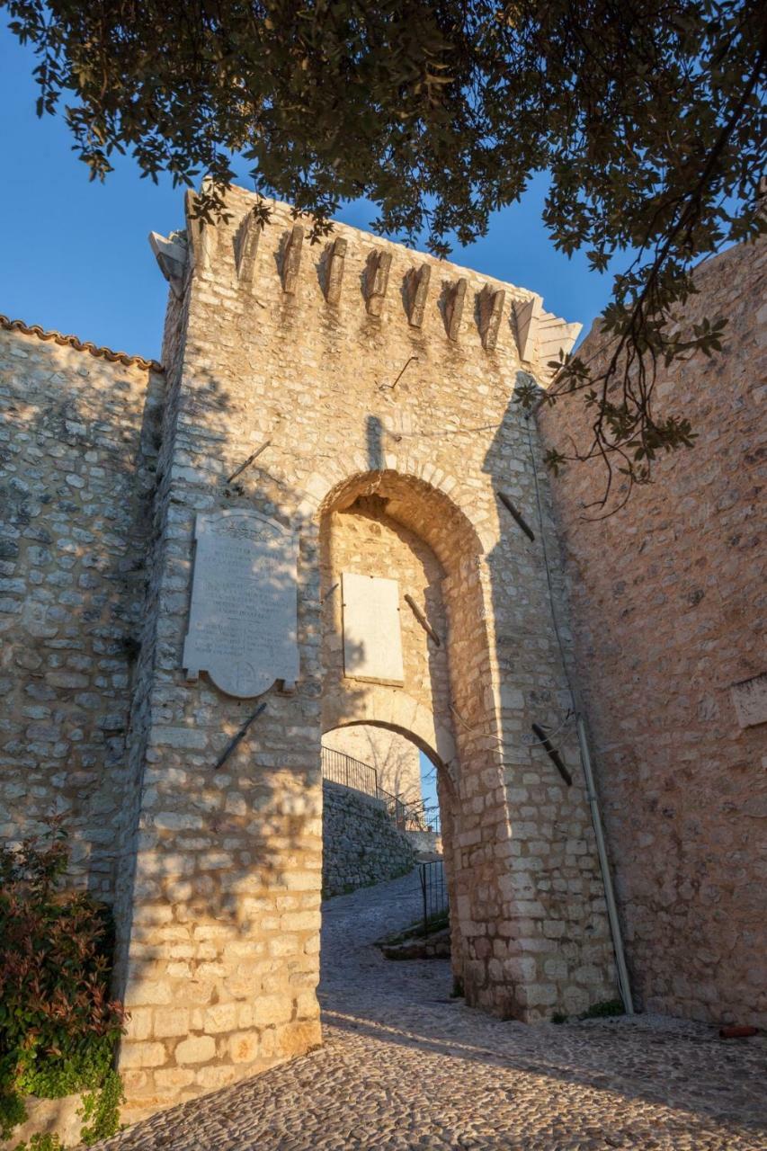 Il Castello Di Campello Aparthotel Campello sul Clitunno Eksteriør bilde